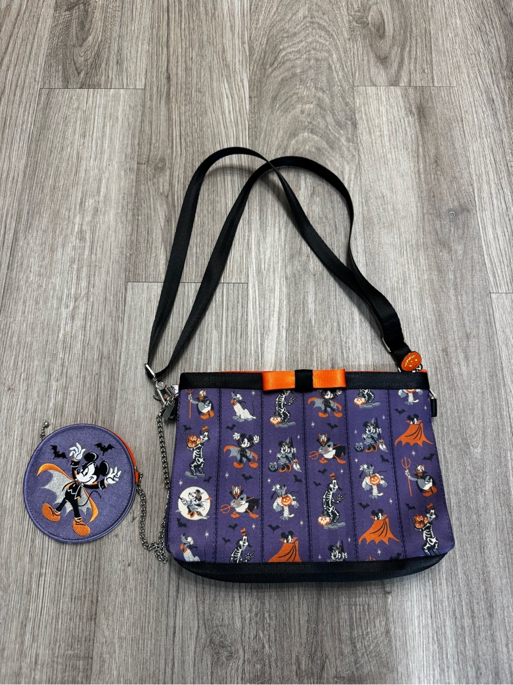 Harvey’s Mickey & Pals Halloween Crossbody with Coin Purse &bag charm new no tag